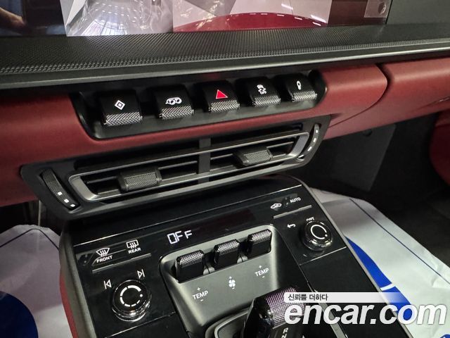 Porsche 911 2024 — photo 10