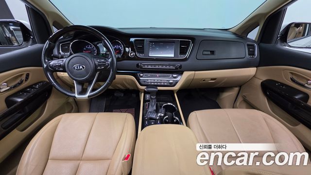 Kia Canival 2019 — photo 7