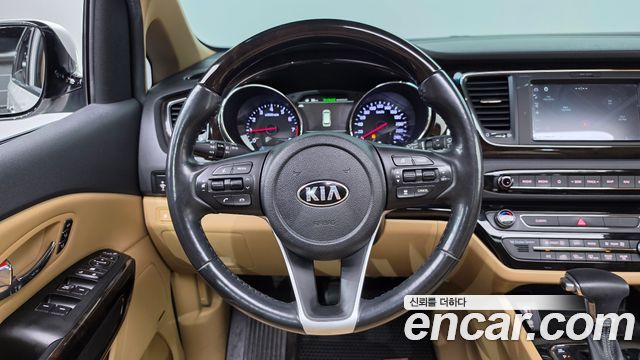 Kia Canival 2019 — photo 13