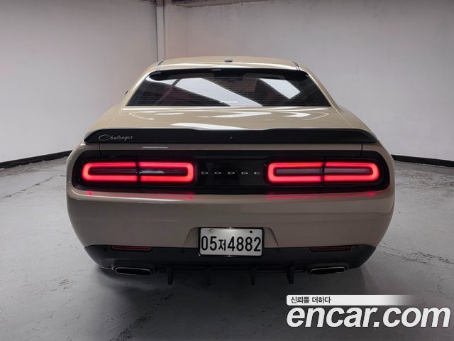 Dodge Challenger 2018 — photo 4