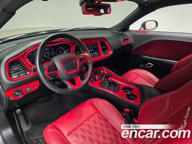 Dodge Challenger 2018 — photo 9