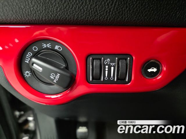 Dodge Challenger 2018 — photo 17