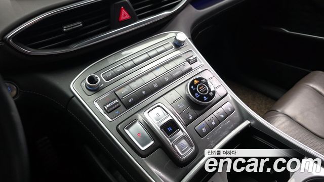 Hyundai Santafe 2021 — photo 12