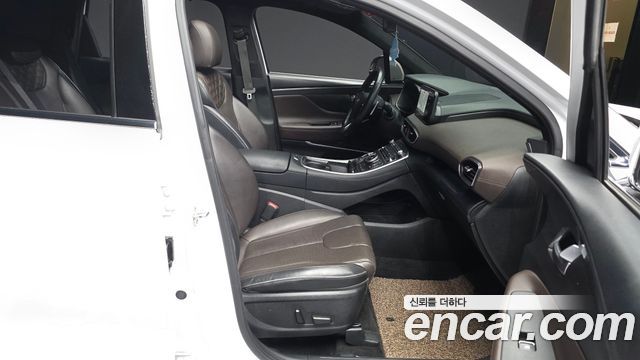 Hyundai Santafe 2021 — photo 17