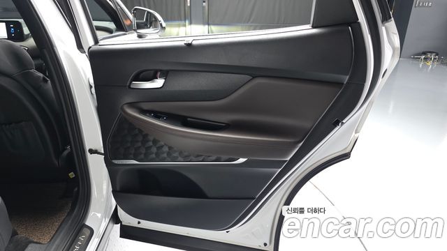 Hyundai Santafe 2021 — photo 15