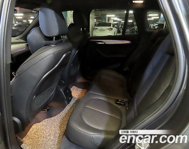 BMW X1 2022 — photo 12