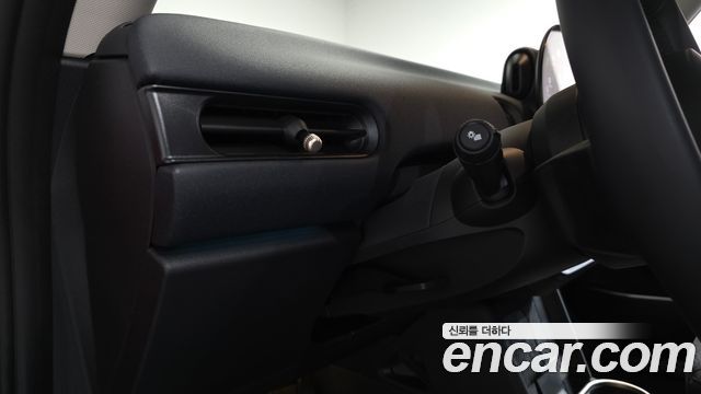 Mini Cooper 2025 — photo 27
