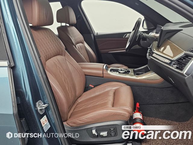 BMW X7 2023 — photo 10