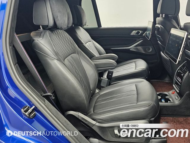 BMW X7 2023 — photo 12