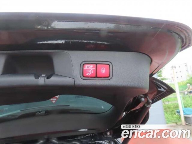 Mercedes-Benz EQB 2023 — photo 20