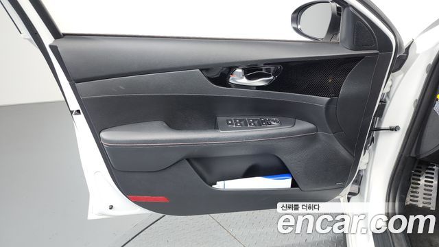 Kia K3 2021 — photo 14