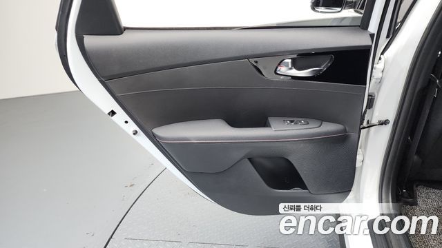 Kia K3 2021 — photo 15