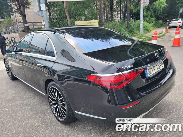 Mercedes-Benz S-Class 2022 — photo 2