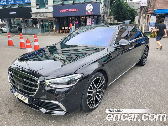 Mercedes-Benz S-Class 2022 — photo 3