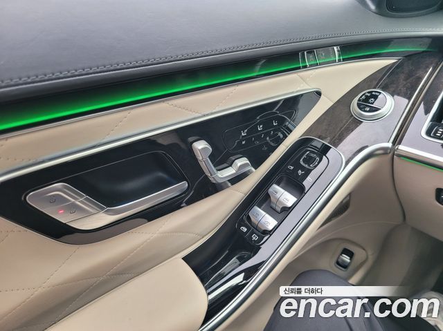 Mercedes-Benz S-Class 2022 — photo 15