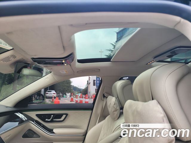 Mercedes-Benz S-Class 2022 — photo 18