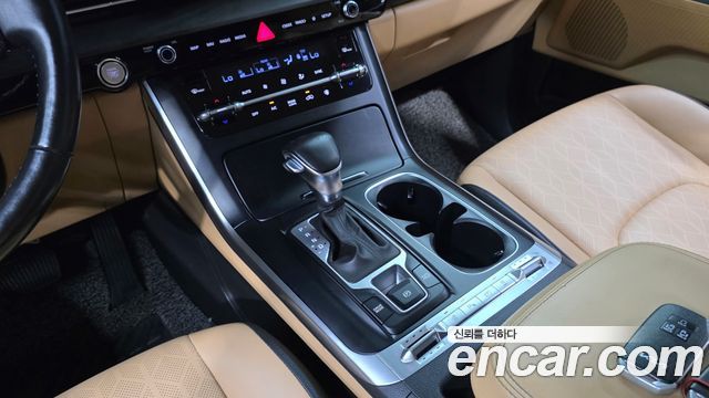 Kia Canival 2022 — photo 9