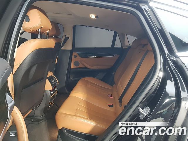 BMW X6 2018 — photo 12