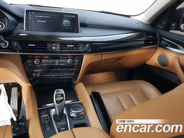 BMW X6 2018 — photo 20