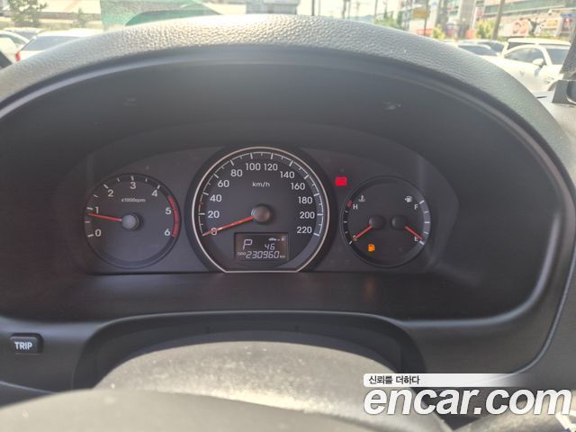 Hyundai Starex 2016 — photo 9
