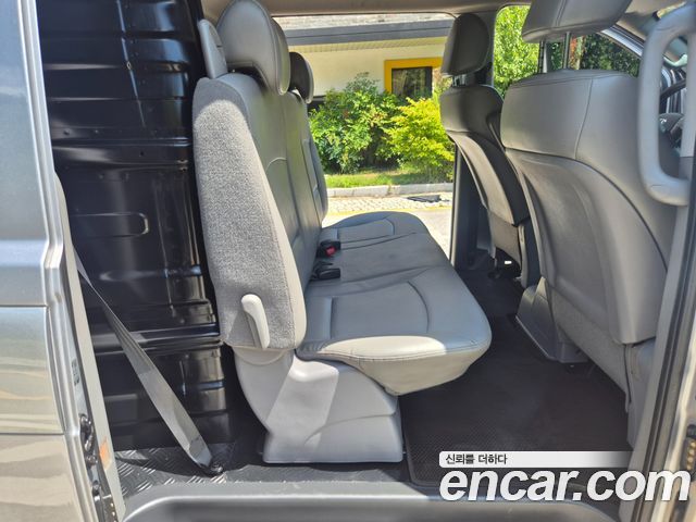 Hyundai Starex 2016 — photo 18