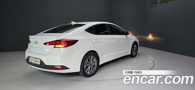 Hyundai AVANTE 2019 — photo 2