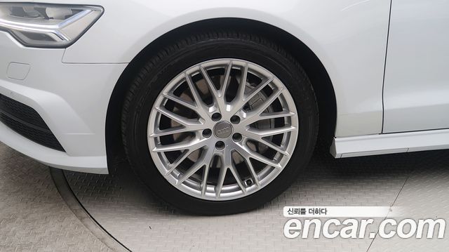 Audi A6 2018 — photo 5