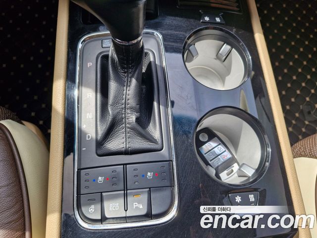 Kia Canival 2016 — photo 15