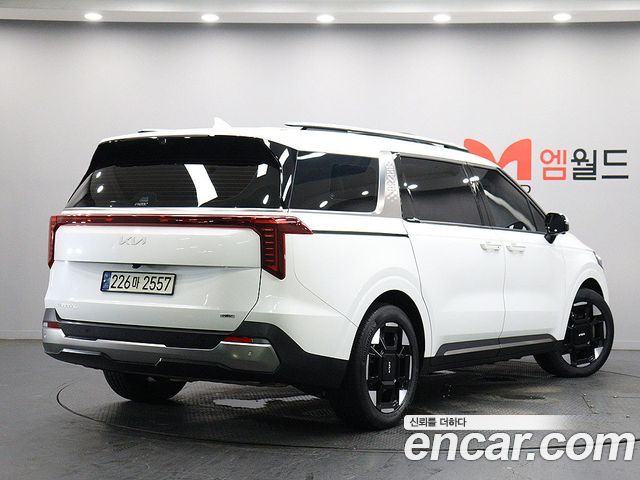 Kia Canival 2024 — photo 2