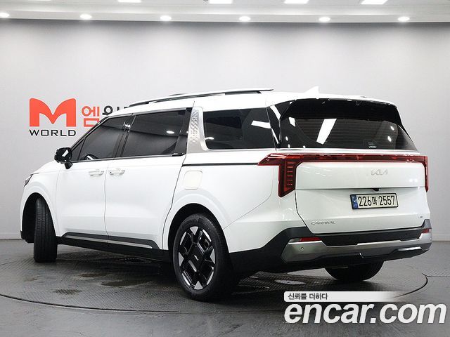 Kia Canival 2024 — photo 4