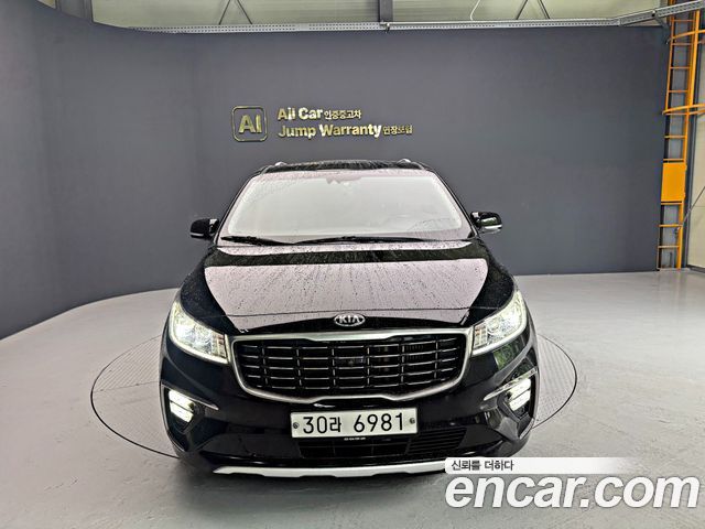 Kia Canival 2019 — photo 2