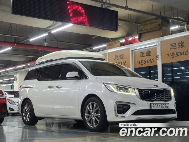 Kia Canival 2019 — photo 1