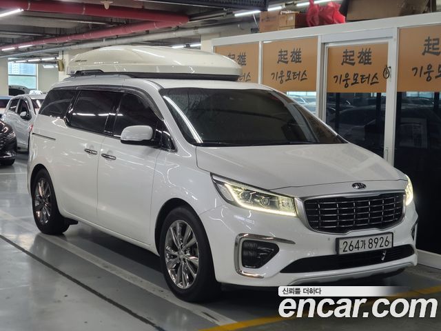 Kia Canival 2019 — photo 3