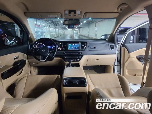 Kia Canival 2019 — photo 4