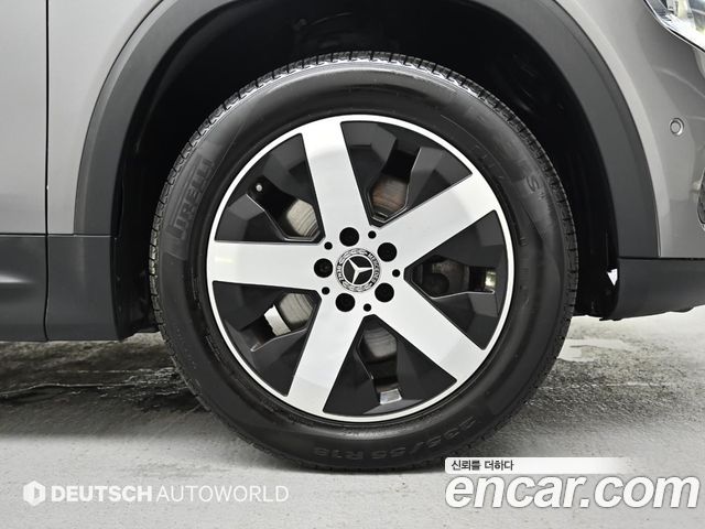 Mercedes-Benz GLB-Class 2020 — photo 5