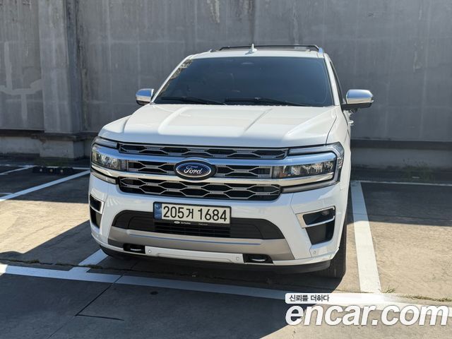 Ford Expedition 2023 — photo 3
