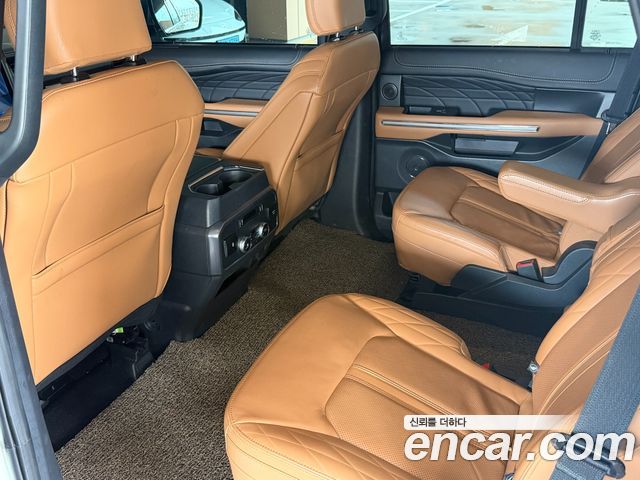 Ford Expedition 2023 — photo 9