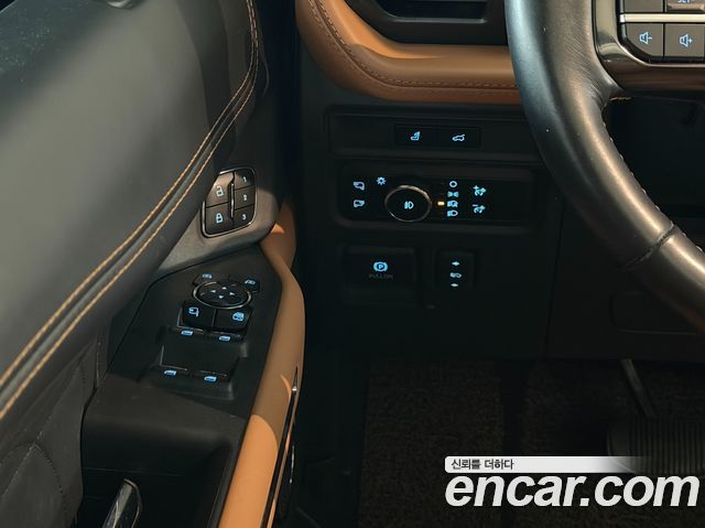 Ford Expedition 2023 — photo 14