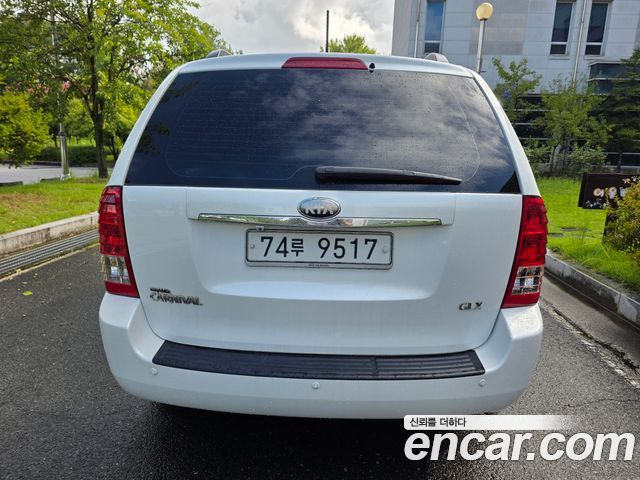Kia Canival 2013 — photo 5