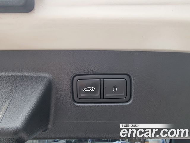 Genesis GV60 2022 — photo 12