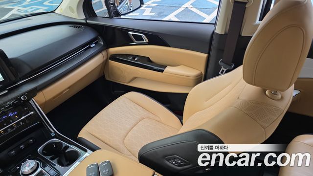 Kia Canival 2023 — photo 11