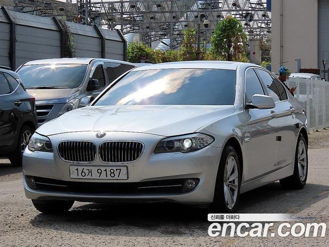 BMW 5-Series 2013 — photo 2