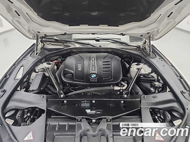 BMW 6-Series 2016 — photo 5