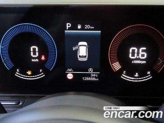 Hyundai Kona 2023 — photo 9