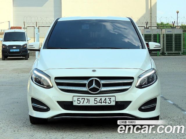 Mercedes-Benz B-Class 2018 — photo 3