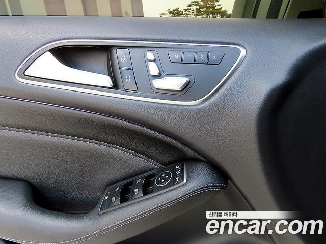 Mercedes-Benz B-Class 2018 — photo 13