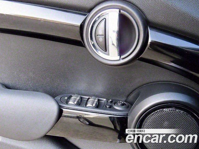 Mini Cooper 2019 — photo 14