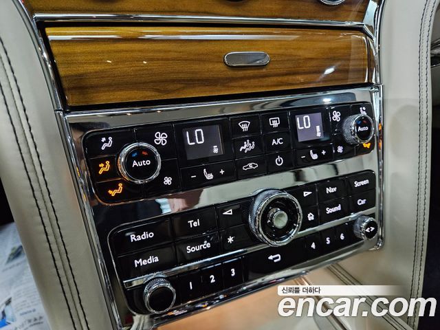 Bentley Mulsanne 2017 — photo 9