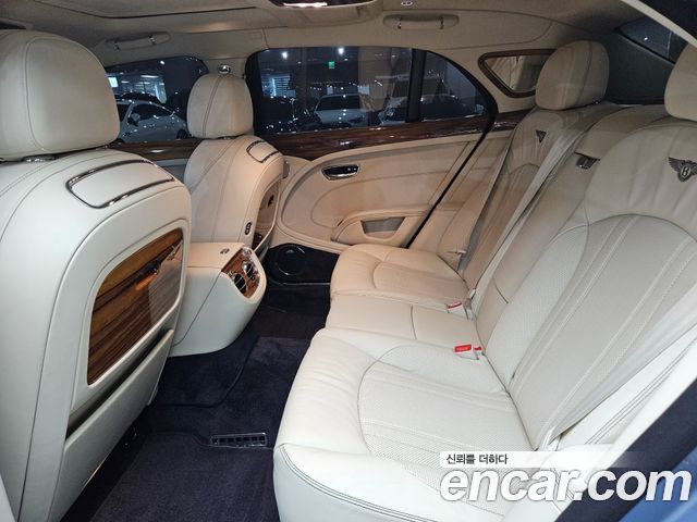 Bentley Mulsanne 2017 — photo 15