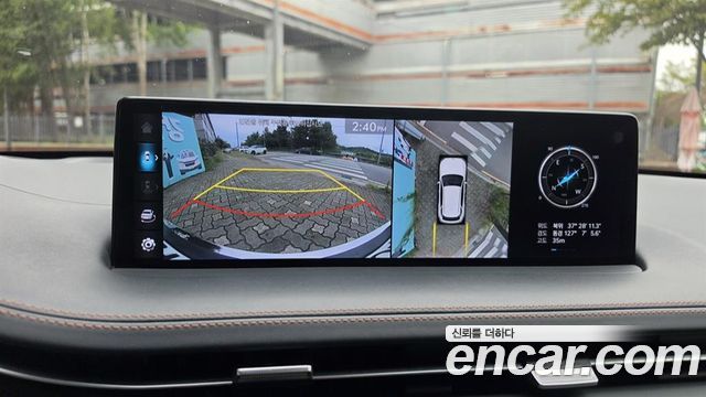 Genesis GV70 2021 — photo 13
